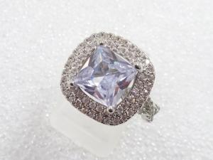 クリスタル　指輪(13.5号)